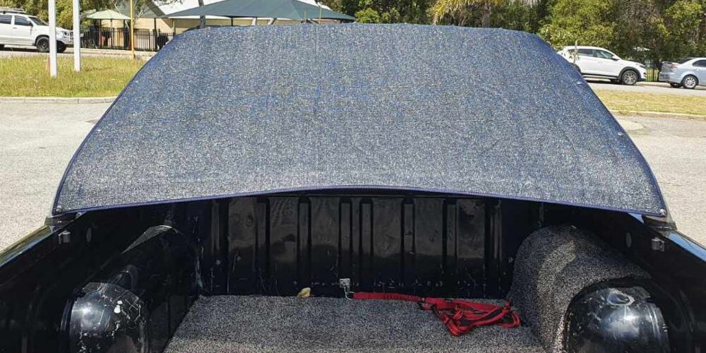 Tonneau ute cover for dogs.